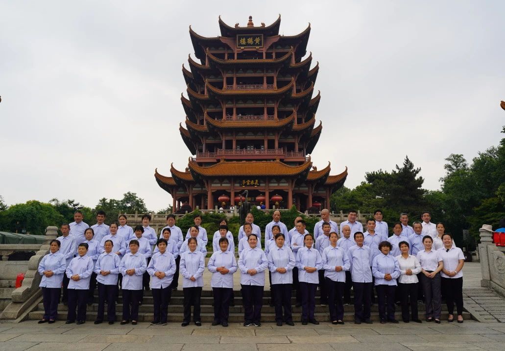 黃鶴樓保潔團(tuán)隊：守護(hù)城市地標(biāo)，營造美好旅游體驗